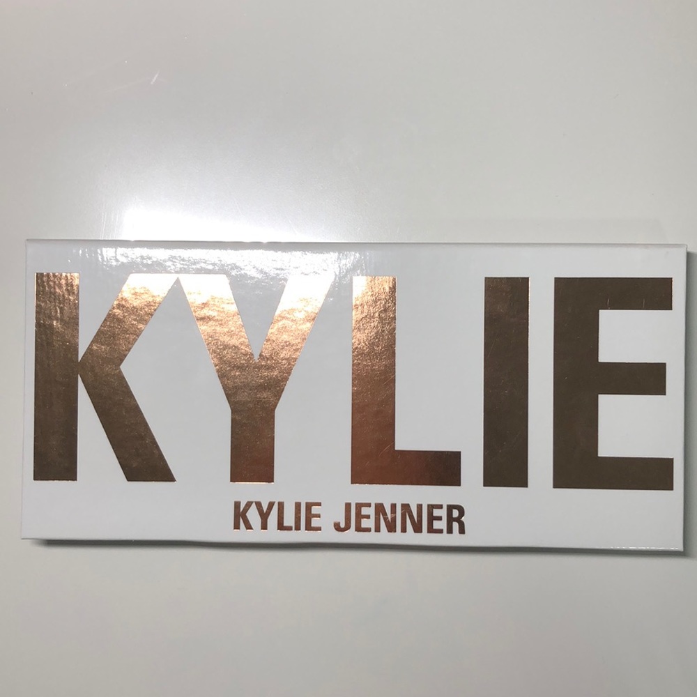 Kylie Jenner pressed eyeshadows